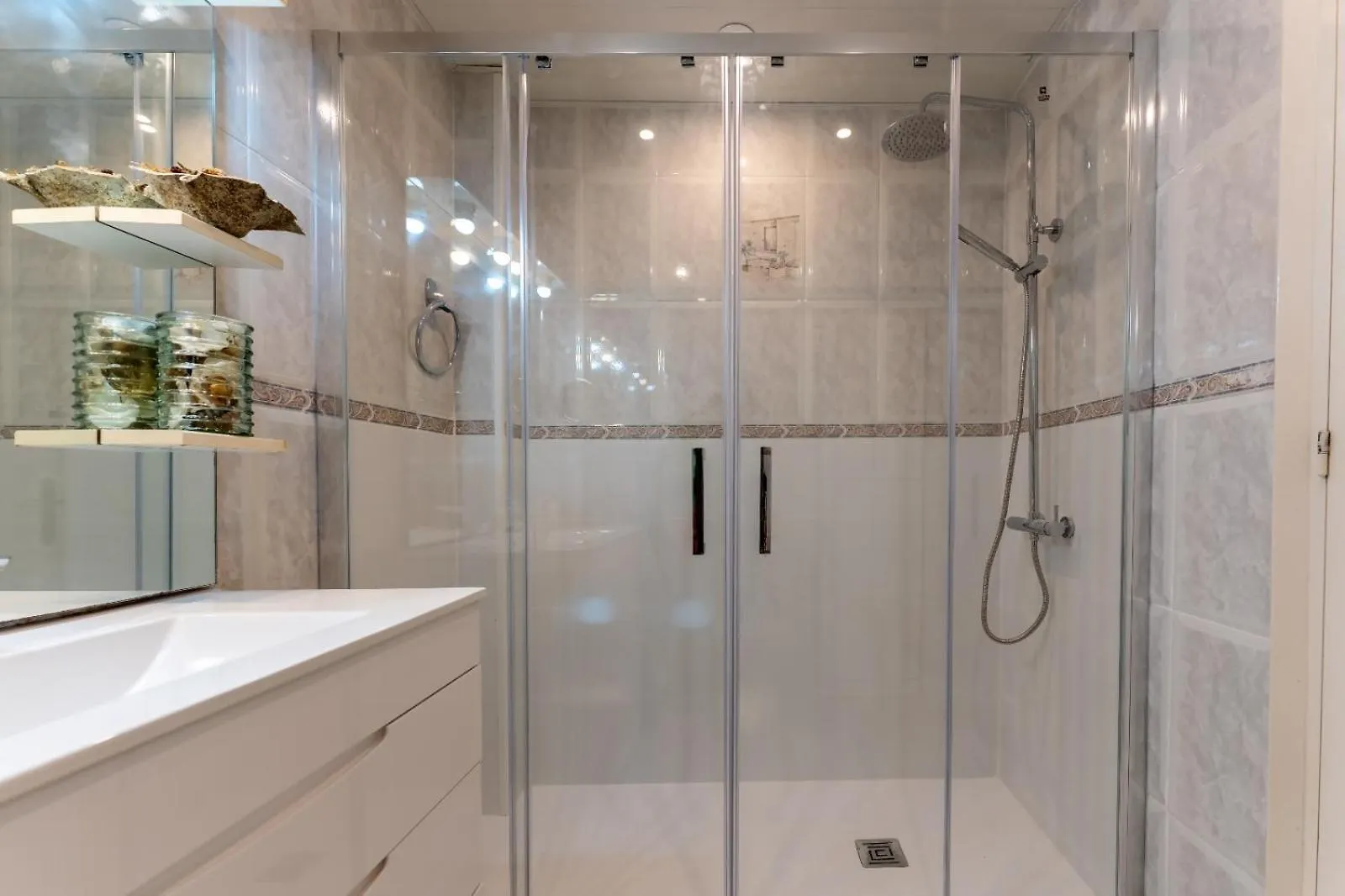 Apartamento Pau Picasso Con Terraza Τόσα ντε Μαρ 0*,  Ισπανία